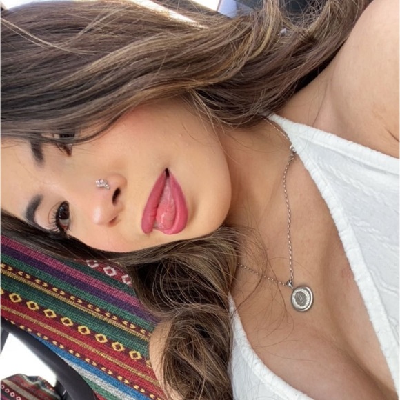 Meet your Posher, Serenity - Picture 1 of 1